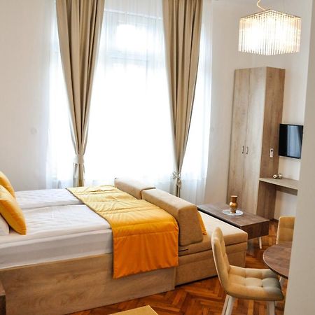 Maroon Free Parking Apartment Sarajevo Ngoại thất bức ảnh