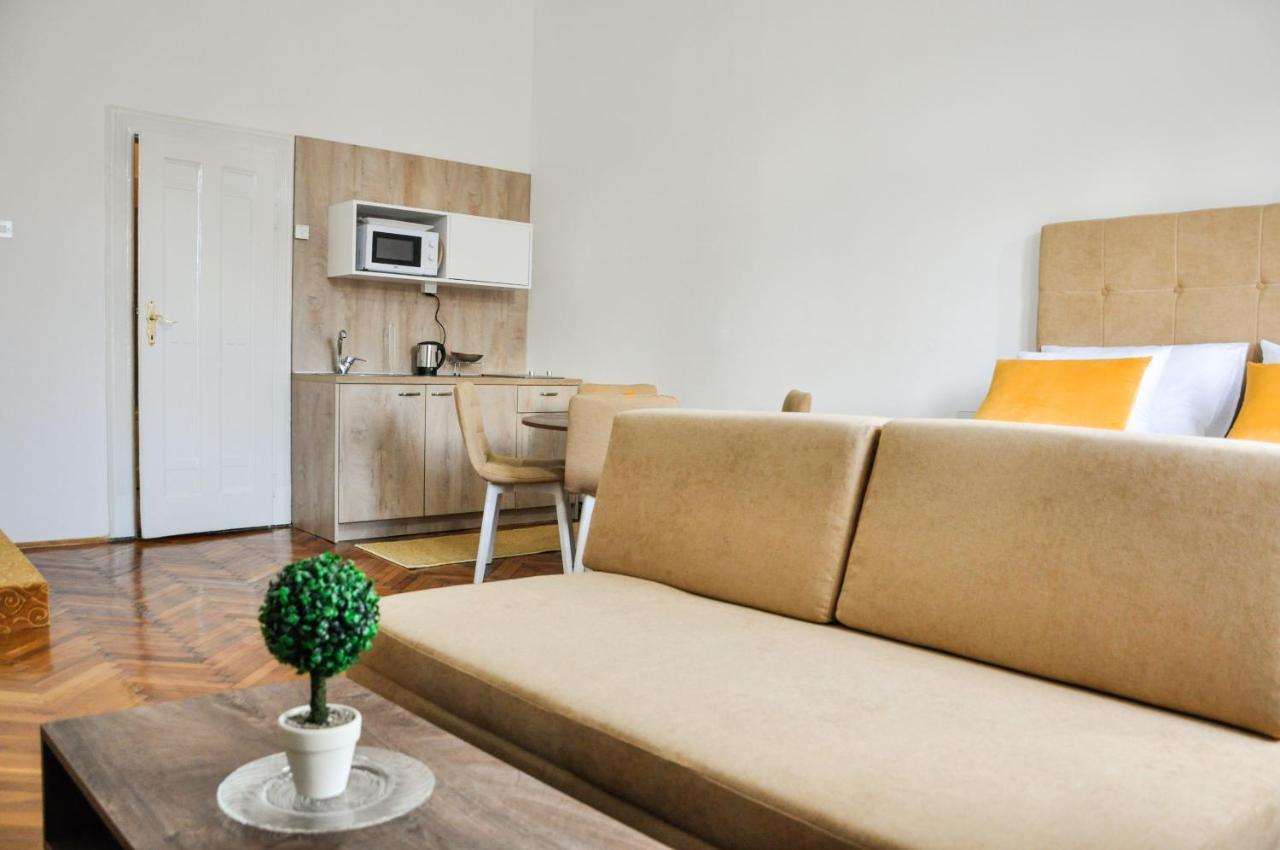 Maroon Free Parking Apartment Sarajevo Ngoại thất bức ảnh