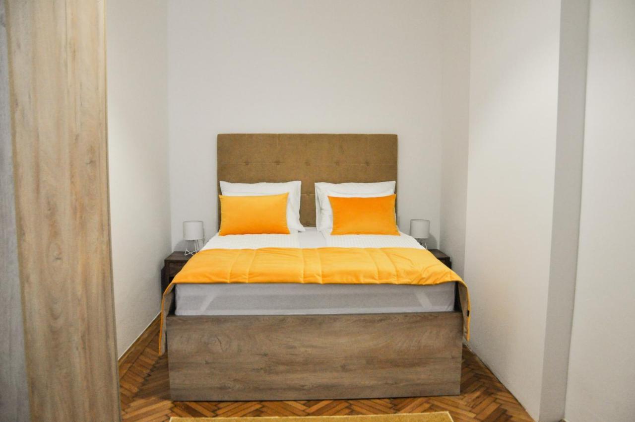 Maroon Free Parking Apartment Sarajevo Ngoại thất bức ảnh